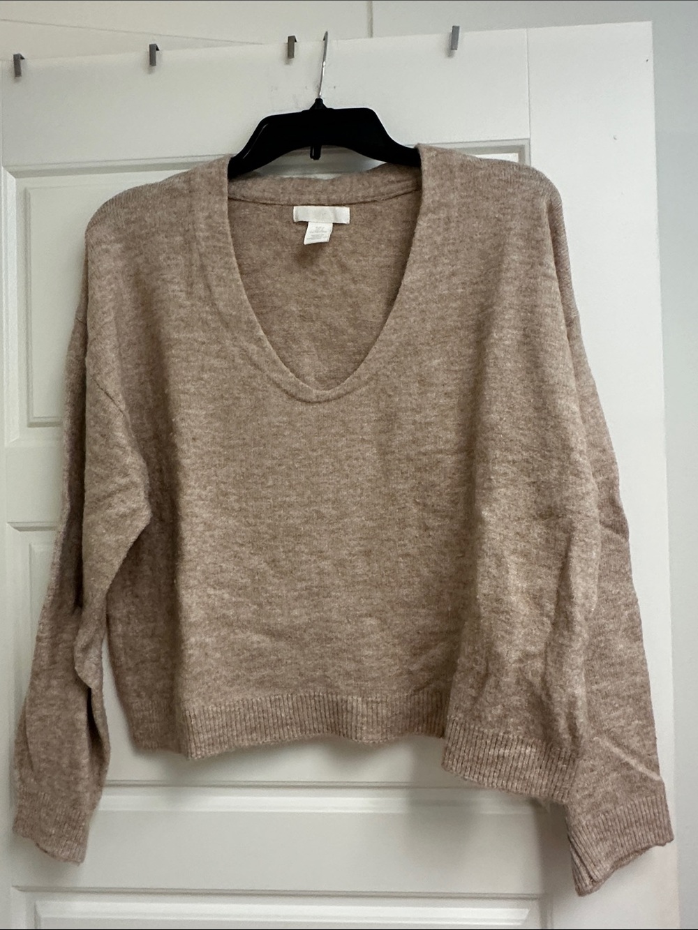 H&M Women's V-Neck Sweater in Light Taupe